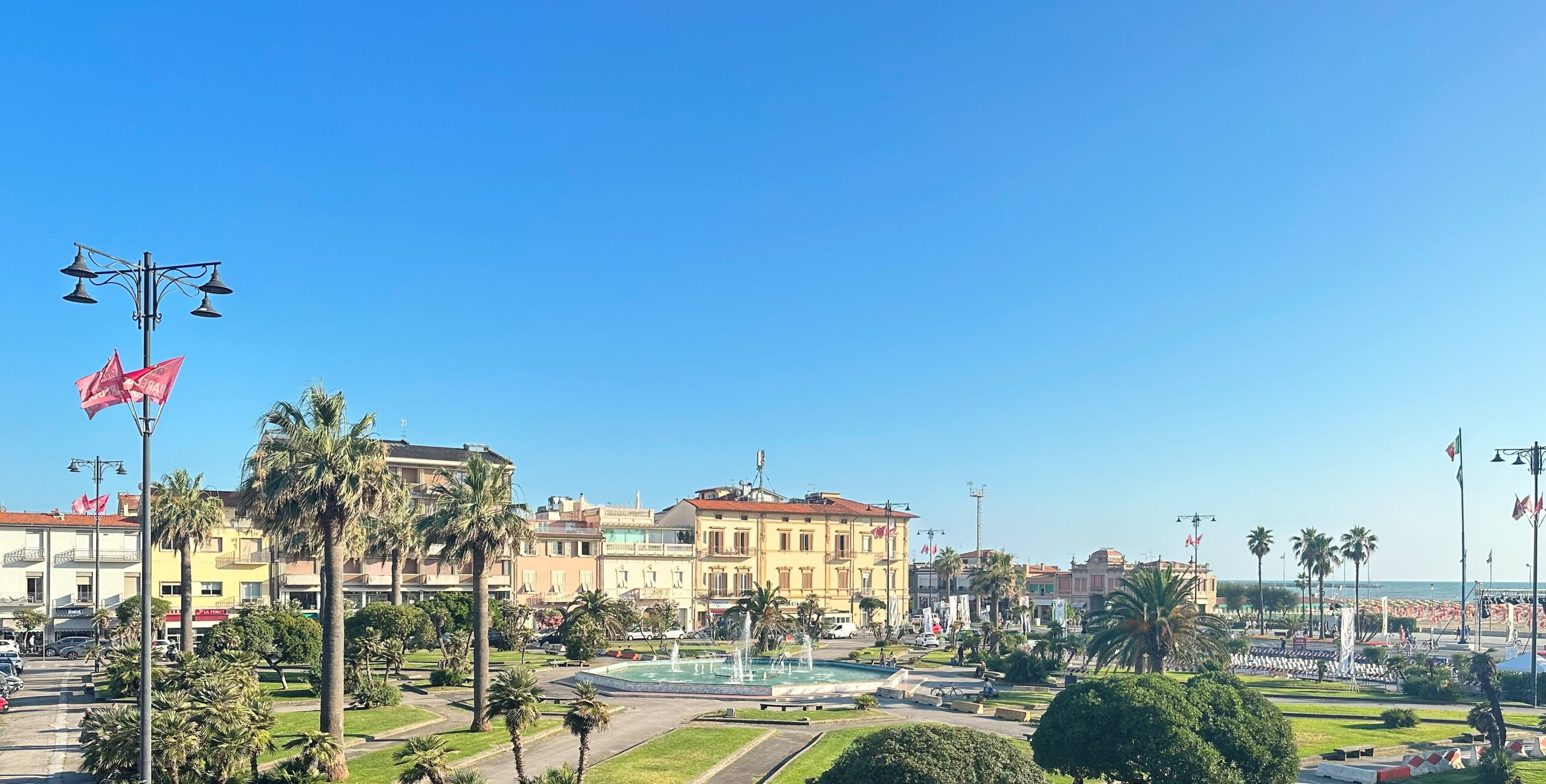 Appartamento in Piazza Mazzini a Viareggio, vista mare